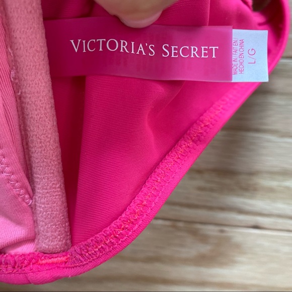 VS Swimsuit Tops - Picture 5 of 7